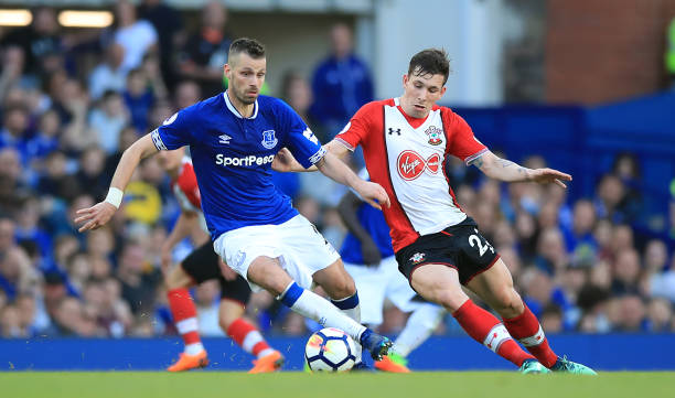 作为曾执教 作为曾执教