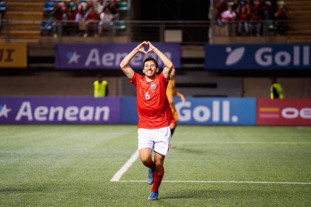 他在防守中 他在防守中