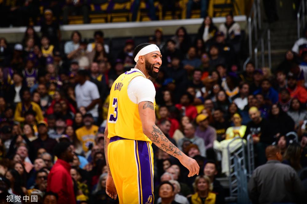 功的足球运 功的足球运